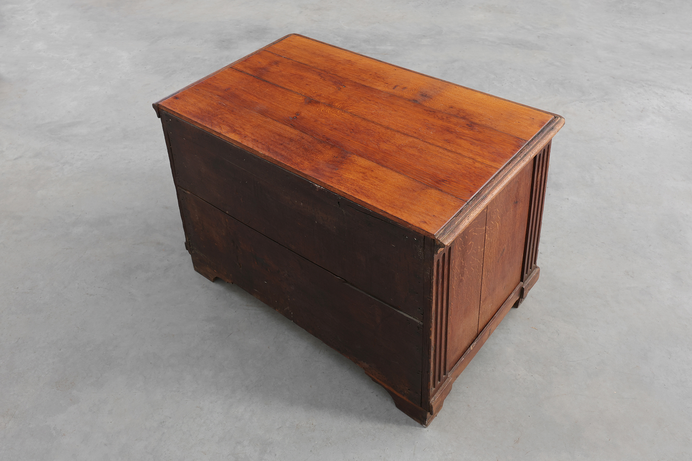 French Louis XVI Oak Commode with Fluted Corner Posts and Brass Handles, circa 1800thumbnail